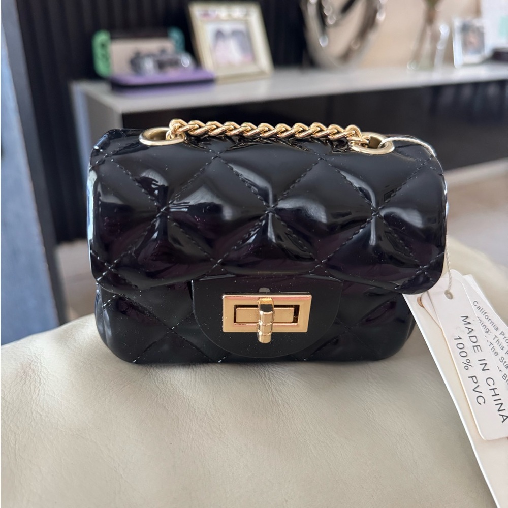 Elegant Black Quilted Women's Bag